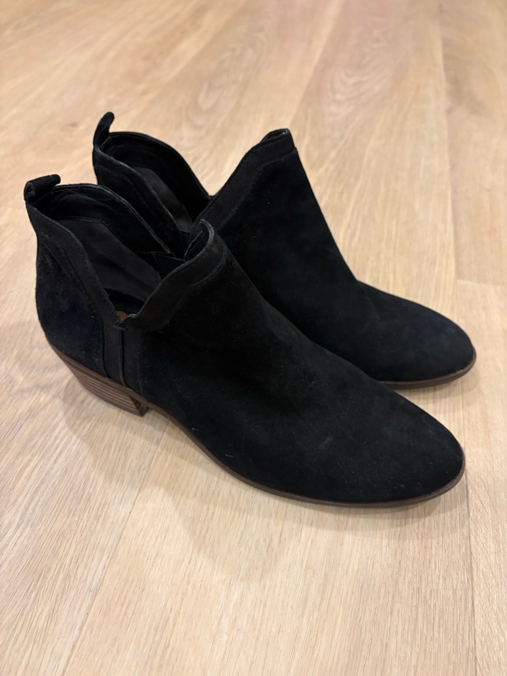 Sam Edelman Black Suede Low Heel Ankle Booties - Size 7.5US